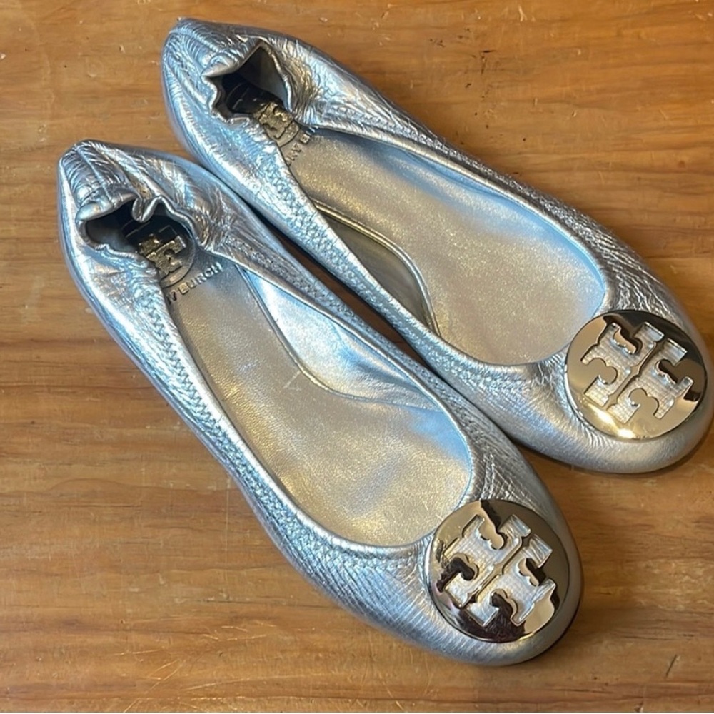 Tory Burch leather flats in metallic silver